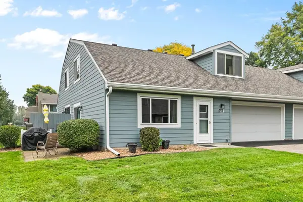 1230 Ferndale Street N, Maplewood, MN 55119