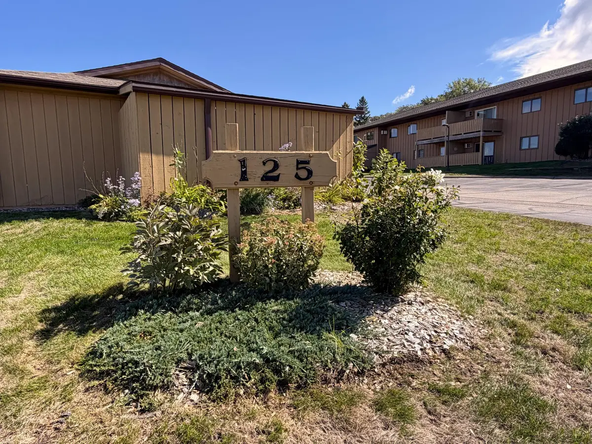 125 Kingswood Drive #1G, Red Wing, MN 55066 - #1