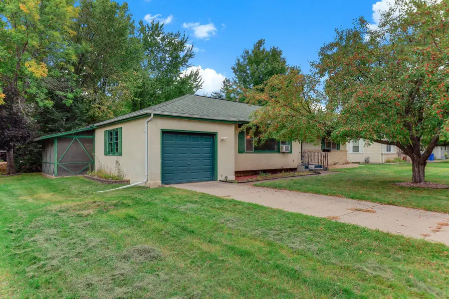 330 10th Avenue Sw, Cambridge, MN 55008 - #2