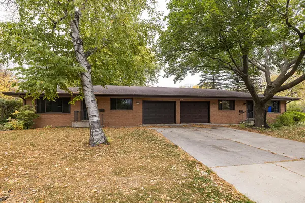 3640 Edward Street Ne, Saint Anthony, MN 55418