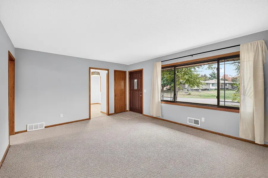 3640 Edward Street Ne, Saint Anthony, MN 55418 - #3
