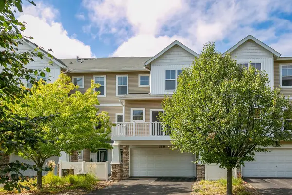 2686 New Century Place E, Maplewood, MN 55119