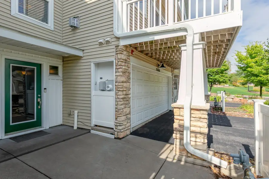 2686 New Century Place E, Maplewood, MN 55119 - #2