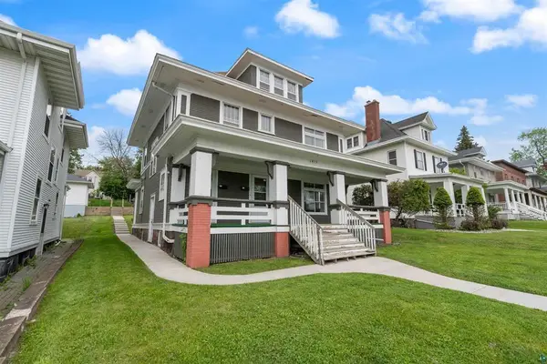1415 E 4th Street, Duluth, MN 55805