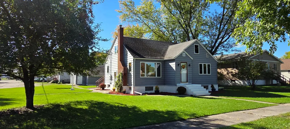 601 10th Street, International Falls, MN 56649 - #1