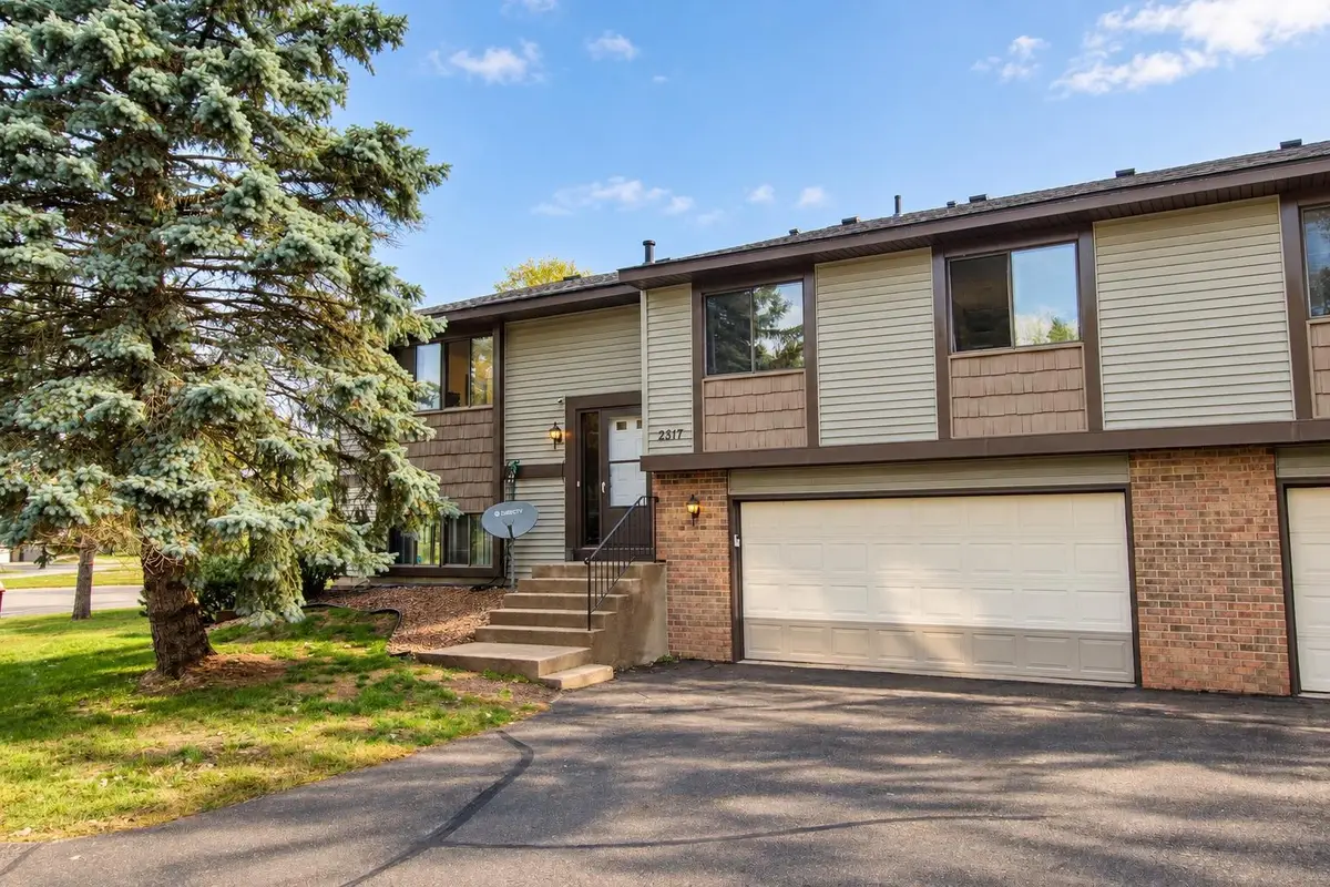 2817 Wimbledon Ridge, Woodbury, MN 55125 - #1
