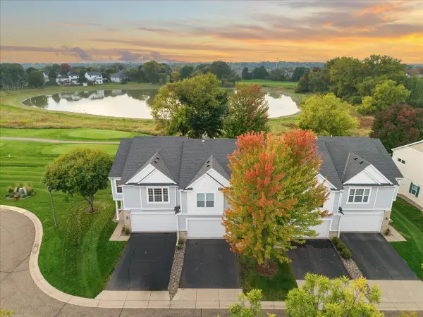 2226 Saint Johns Circle, Woodbury, MN 55129