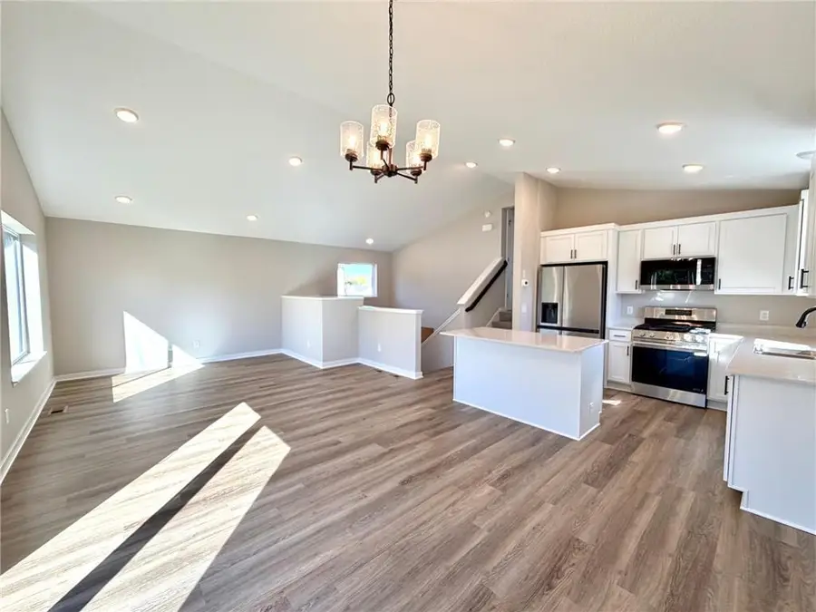1827 Pierce Street S, Cambridge, MN 55008 - #3