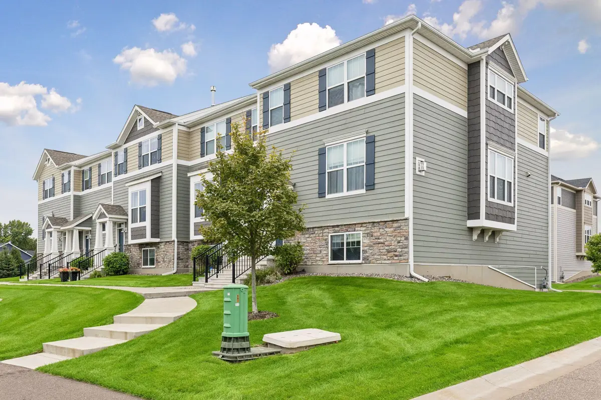 6957 W Locke Pointe Drive Ne, Fridley, MN 55432 - #1