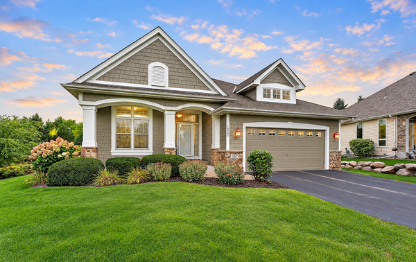 10547 Hawthorn Court, Woodbury, MN 55129