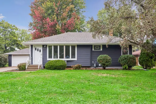255 County Road C2 W, Roseville, MN 55113