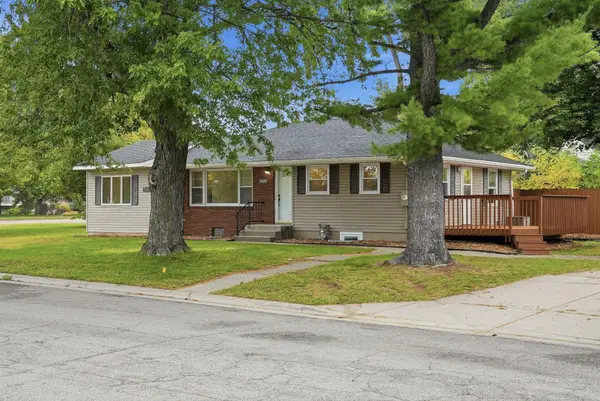 1038 Larpenteur Avenue W, Saint Paul, MN 55113