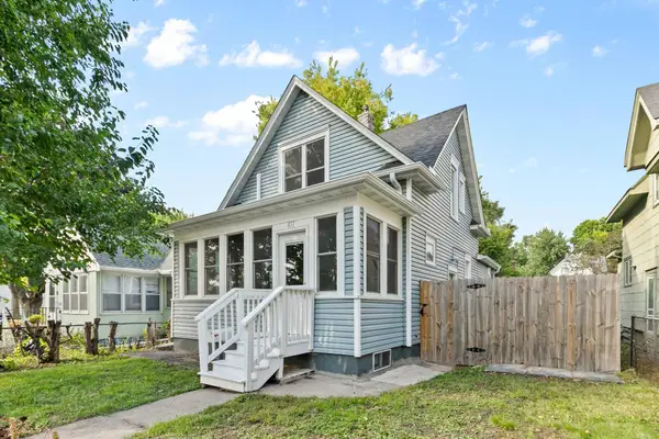 851 Blair Avenue, Saint Paul, MN 55104