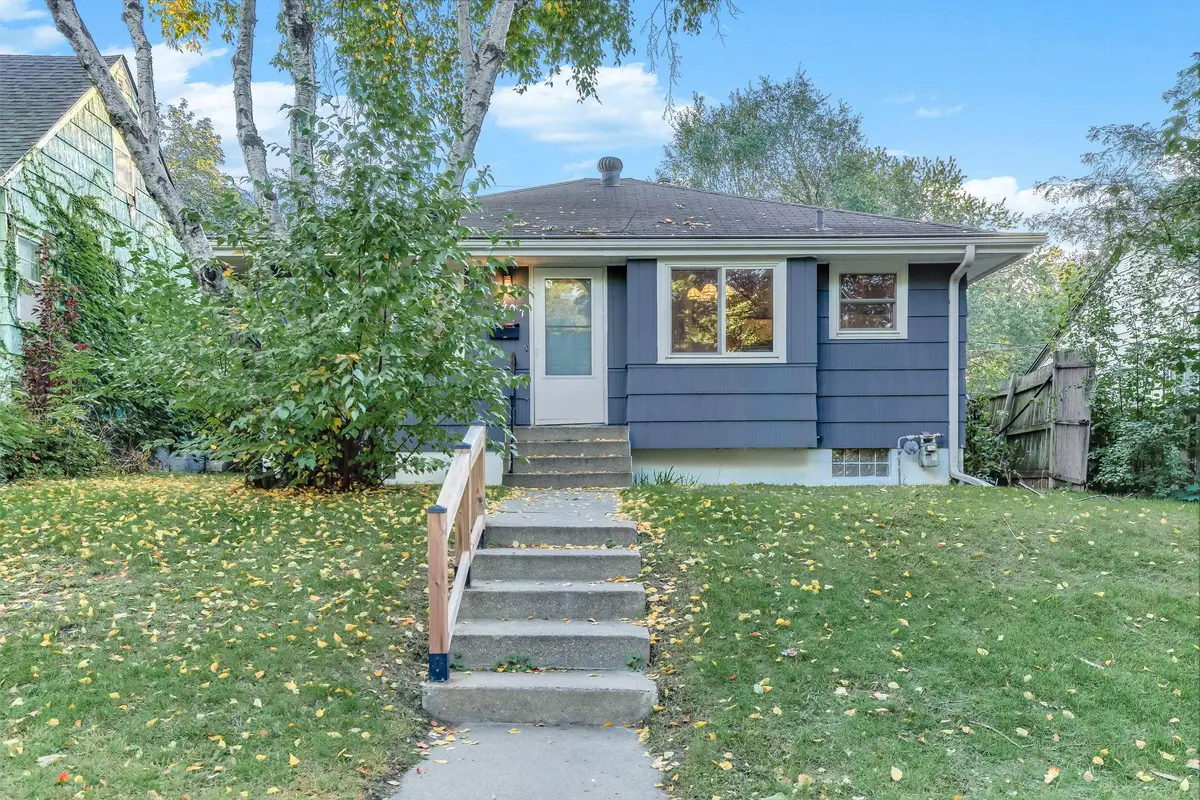 4407 Washington Street Ne, Columbia Heights, MN 55421 - #1