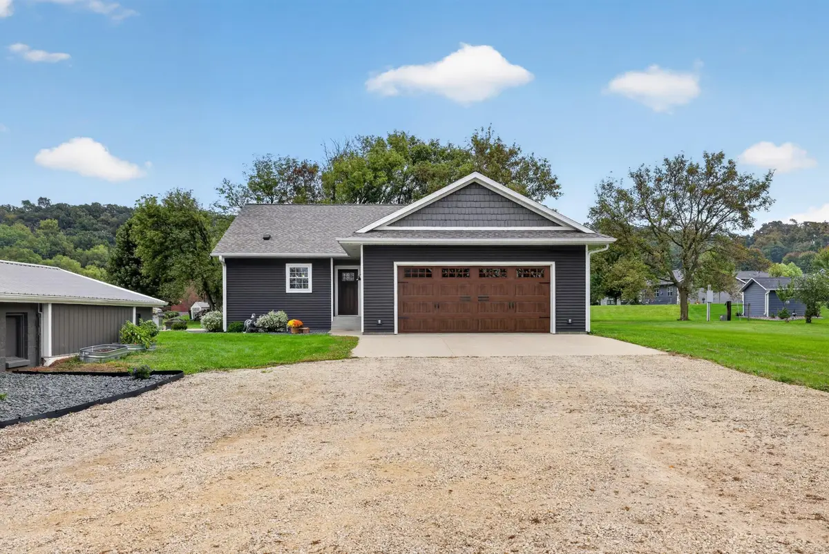 17 Richland Avenue, Saint Charles, MN 55972 - #1