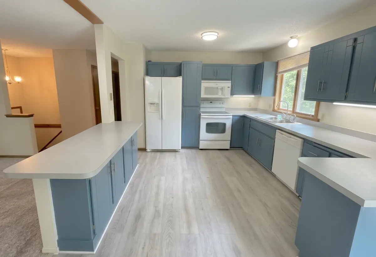 158 Valleyview Street Sw, New Prague, MN 56071 - #1