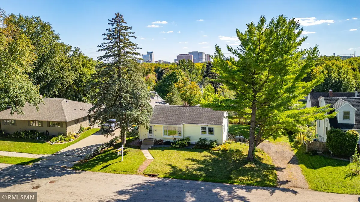 602 16th Street Nw, Rochester, MN 55901 - #1