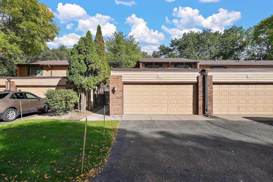 4731 Spring Circle, Minnetonka, MN 55345 - #2