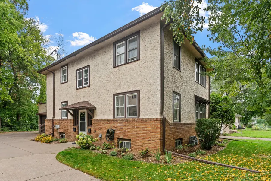 261 Robie Street W, Saint Paul, MN 55107 - #3