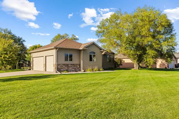 4295 49th Avenue S, Fargo, ND 58104