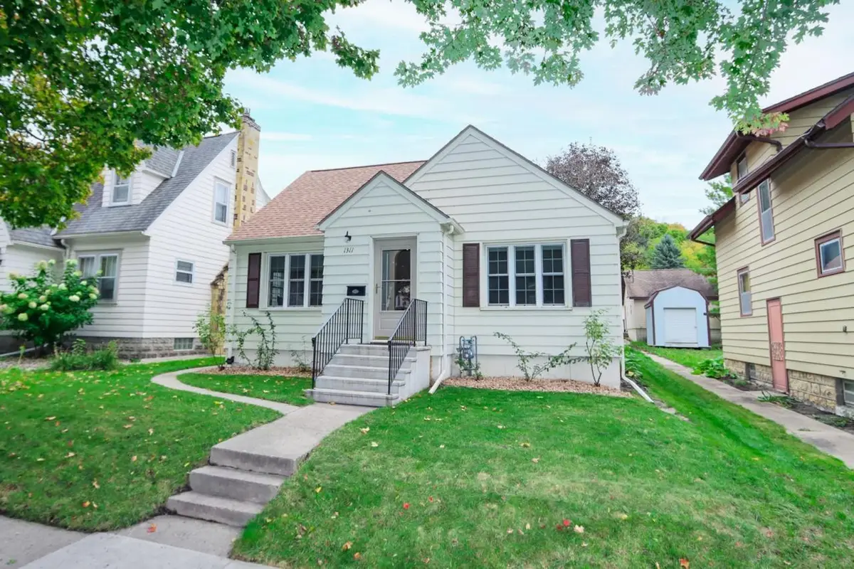 1311 N 5th Street, Mankato, MN 56001 - #1