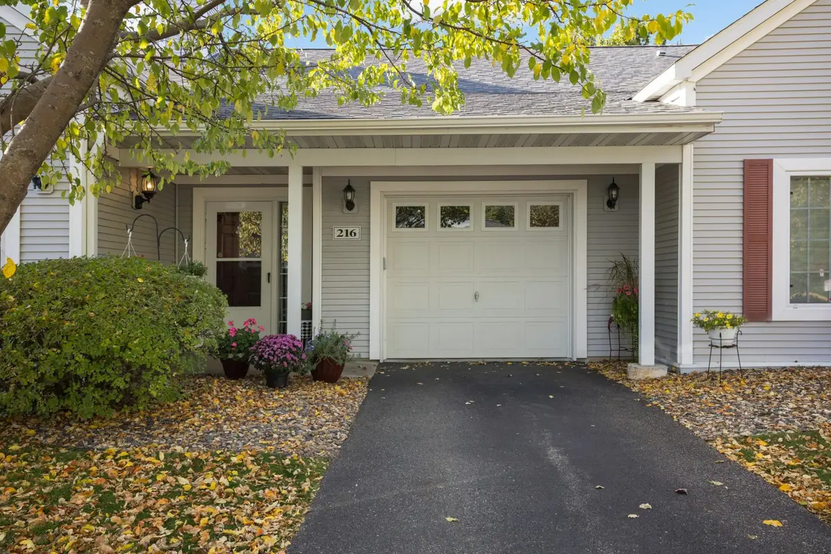216 Emerson Avenue E, West Saint Paul, MN 55118 - #1