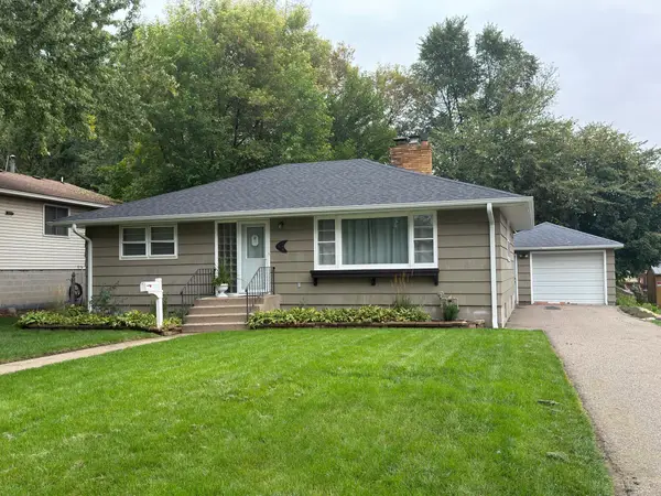 149 19th Avenue S, South Saint Paul, MN 55075