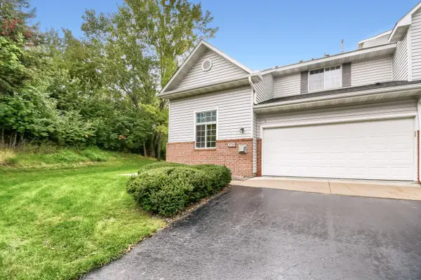 3710 Vermilion Court S, Eagan, MN 55122