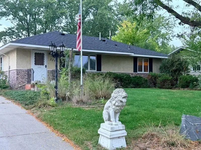 2263 113th Avenue Nw, Coon Rapids, MN 55433 - #1