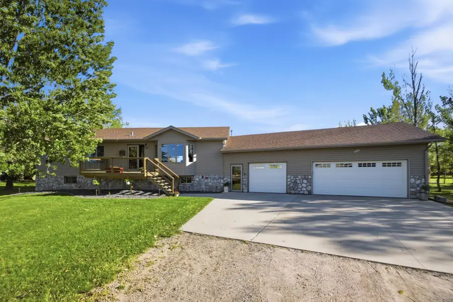 5606 57 1/2 Avenue N, Harwood, ND 58042 - #2