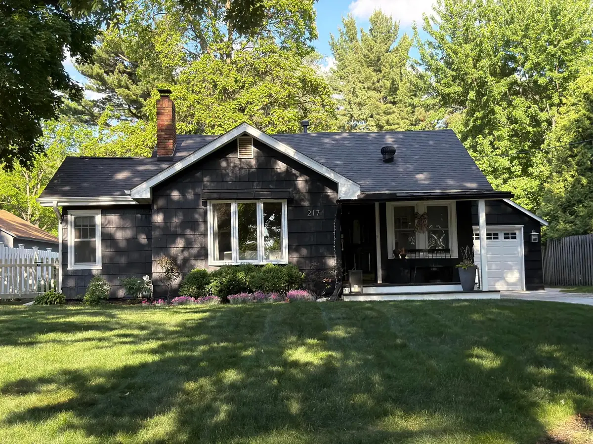 217 E Owasso Lane, Shoreview, MN 55126 - #1
