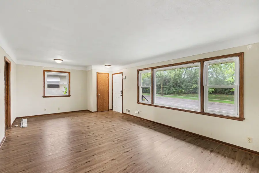 2147 Burns Avenue, Saint Paul, MN 55119 - #2