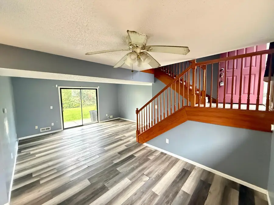 3241 Dodd Lane, Eagan, MN 55121 - #3