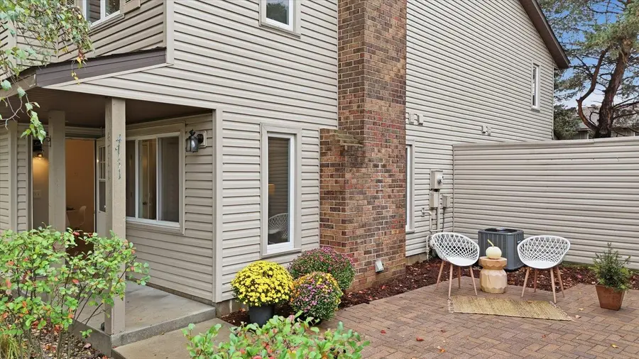 4711 Lund Point, Eagan, MN 55122 - #2