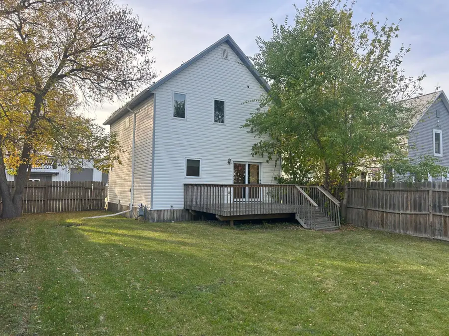 408 Main Avenue N, Thief River Falls, MN 56701 - #2