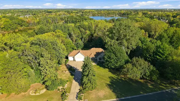975 Jewel Avenue N, Lake Elmo, MN 55042
