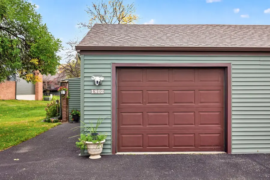 1802 Humboldt Avenue, West Saint Paul, MN 55118 - #2