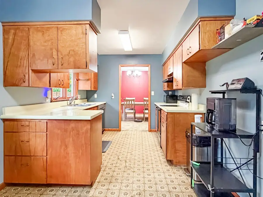 219 E Hollett Street, Tracy, MN 56175 - #2