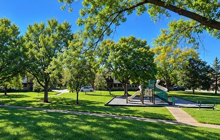 12572 University Avenue Nw, Coon Rapids, MN 55448 - #3