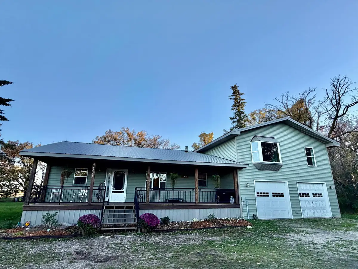 37871 Us Highway 59 Highway Nw, Newfolden, MN 56738 - #1