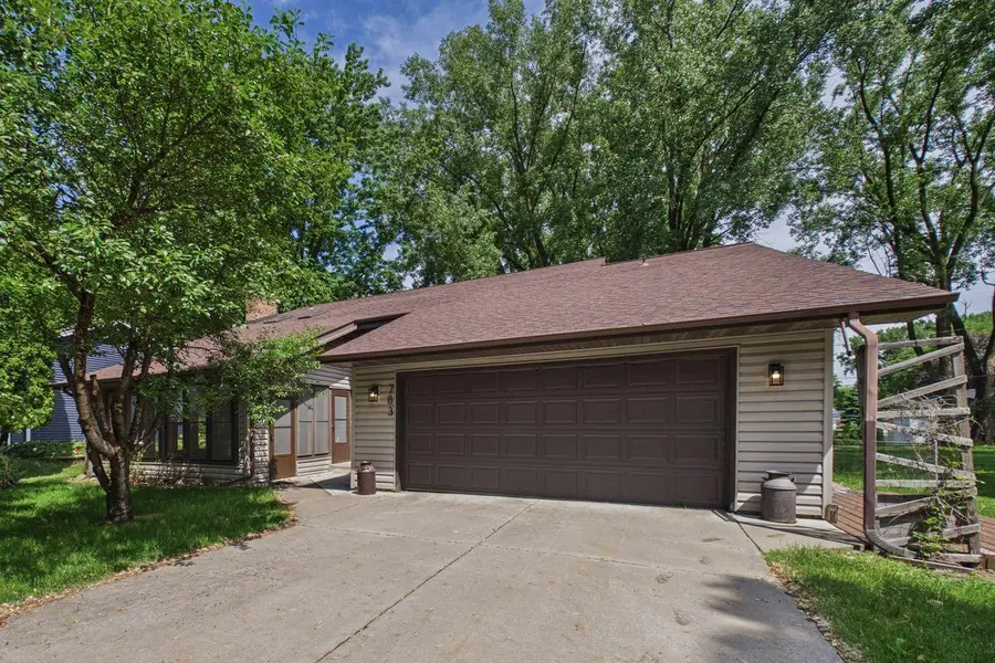 783 Berwood Avenue, Vadnais Heights, MN 55127 - #2