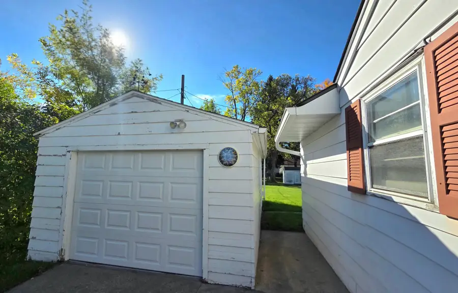 1323 12th Avenue N, Moorhead, MN 56560 - #3