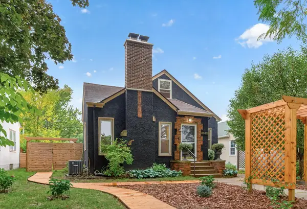 3042 Arthur Street Ne, Minneapolis, MN 55418