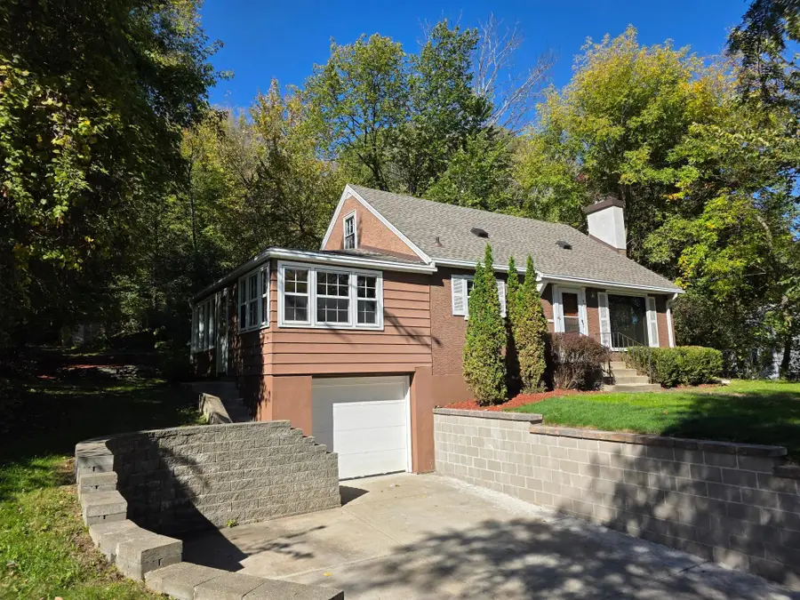 909 Old Lexington Avenue, Saint Paul, MN 55116 - #3