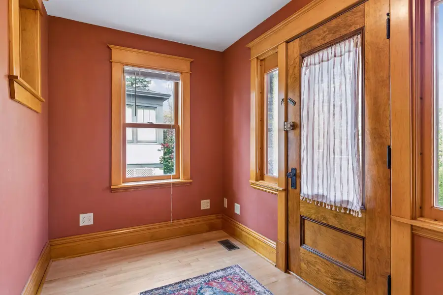 314 Baker Street W, Saint Paul, MN 55107 - #3