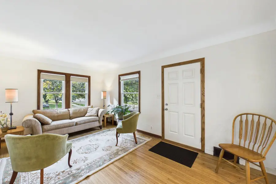 1412 Edgerton Street, Saint Paul, MN 55130 - #3