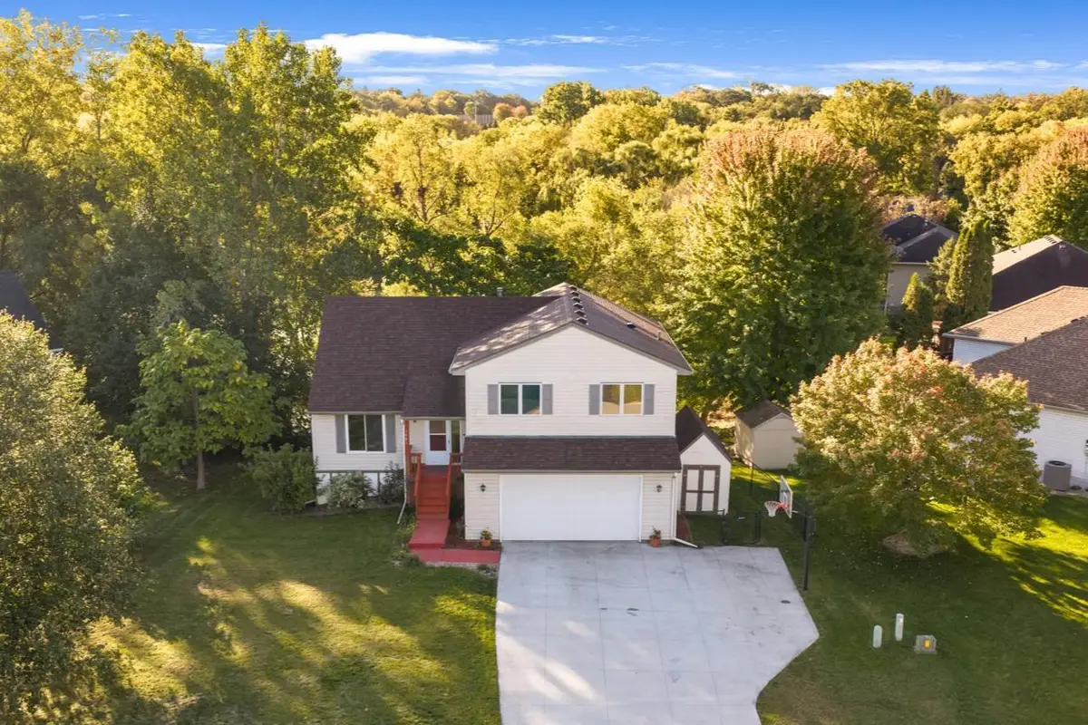 1001 Forest Glen Court, Burnsville, MN 55337 - #1