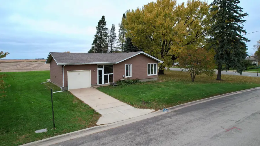 301 Washington Avenue, Alden, MN 56009 - #3