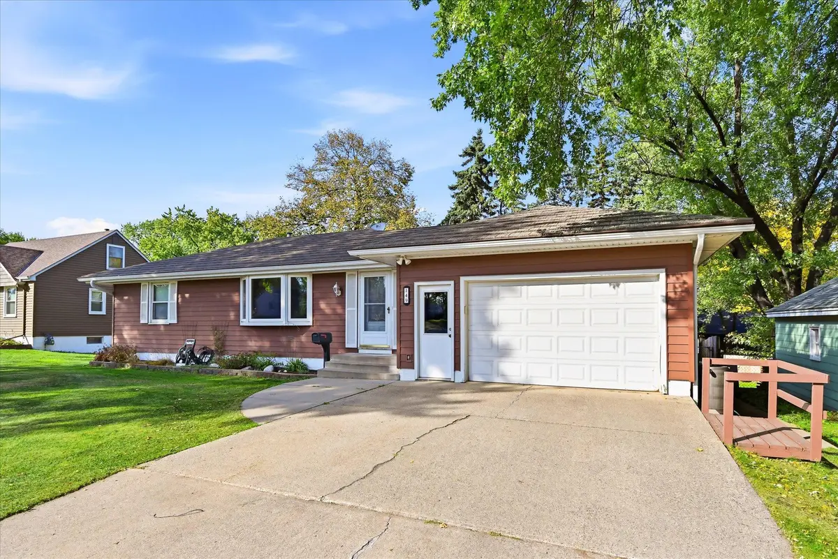 149 49th Avenue Ne, Fridley, MN 55421 - #1