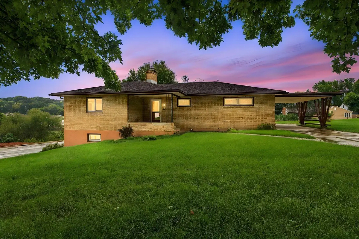824 Brown Street, Jackson, MN 56143 - #1